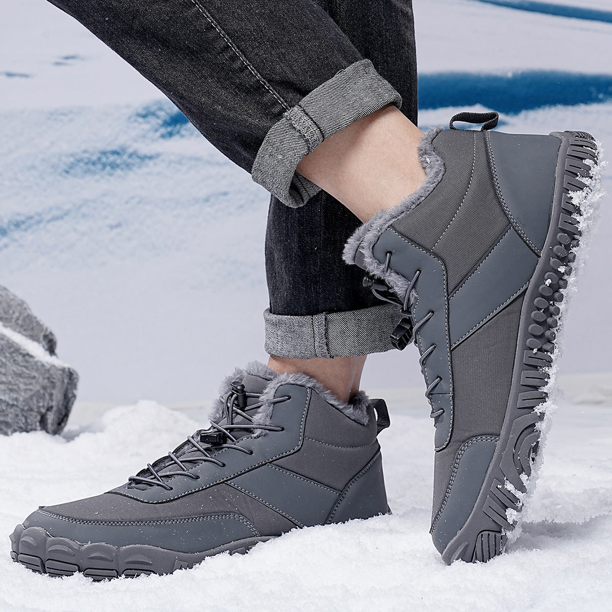 Men’s Outdoor Five-Finger Snow Hiking Boots